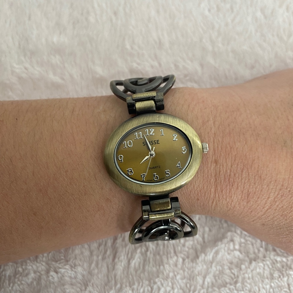 SUISSE WATCH